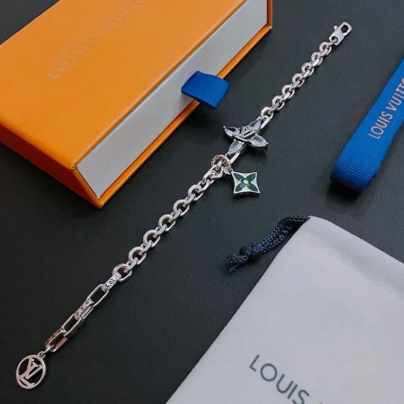 Affordable LX Necklaces 309938