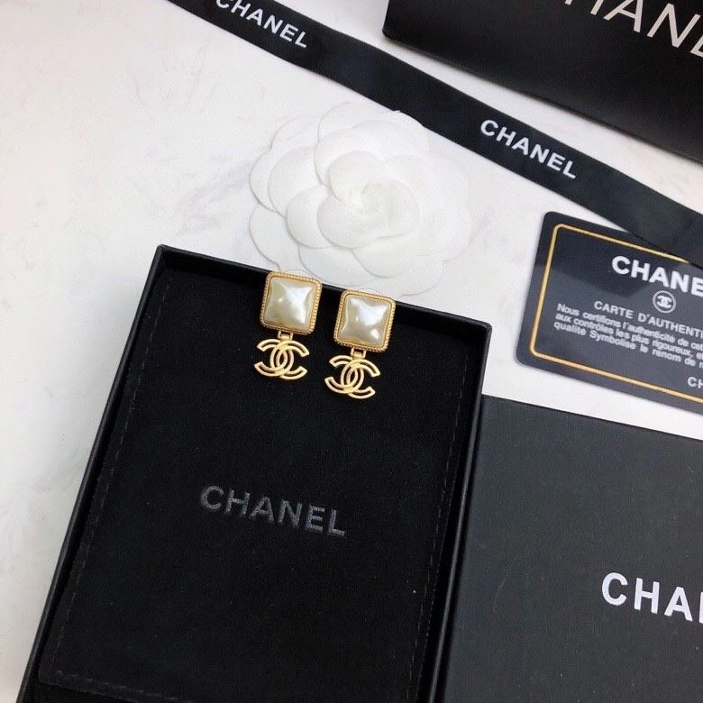 Chxnxl Earrings WellDesigned 290197