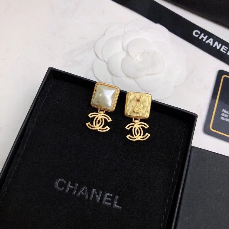 Chxnxl Earrings WellDesigned 290197