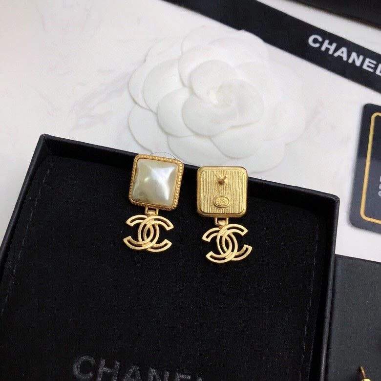 Chxnxl Earrings WellDesigned 290197