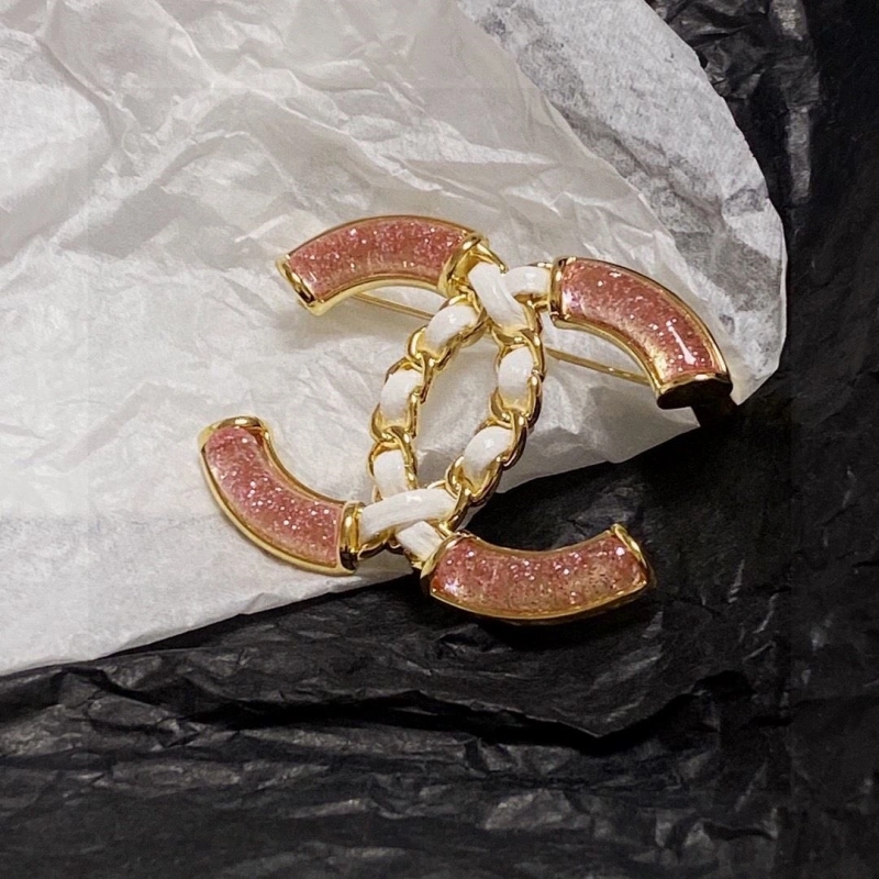 Refined Chxnxl Brooches 290606