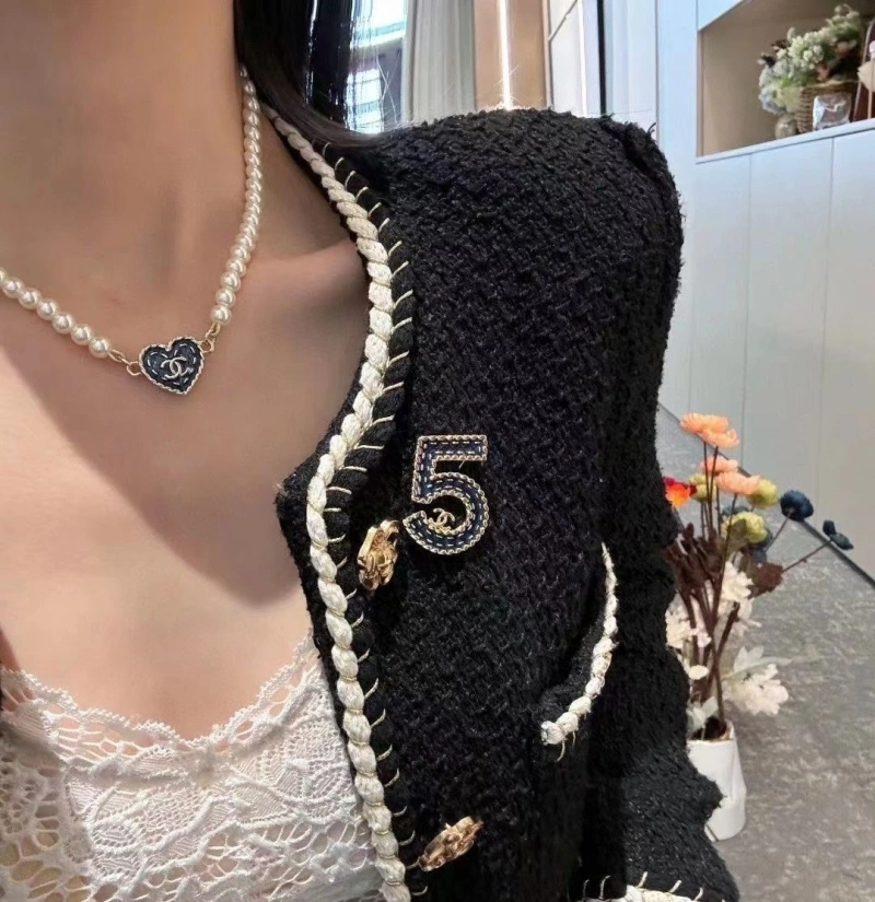 Chxnxl Brooches BestValue 290601