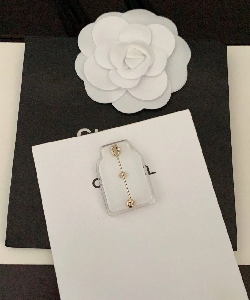 Chxnxl Brooches Soft 290586