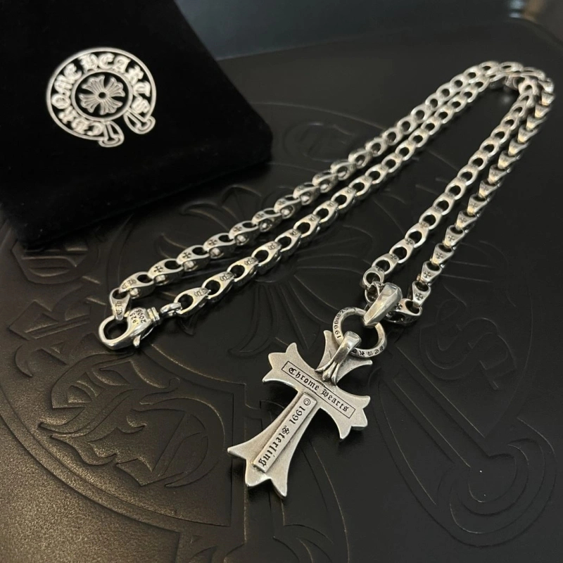 Lightweight Chrxmx Hxxrts Necklaces 298708