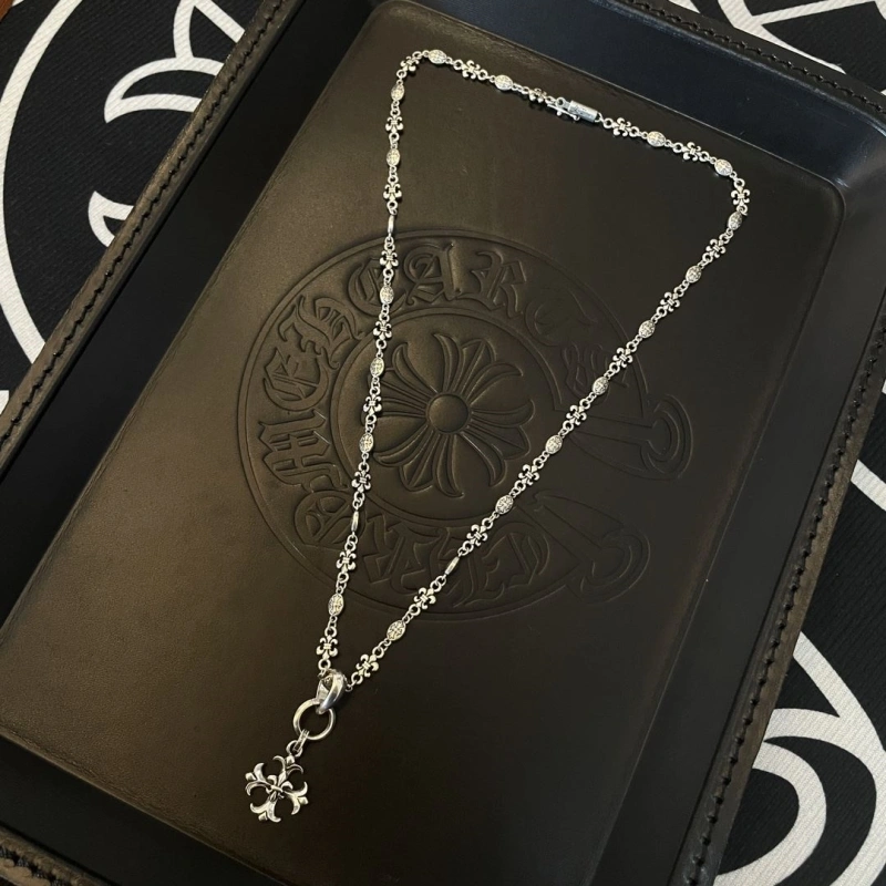 ModernLook Chrxmx Hxxrts Necklaces 298707