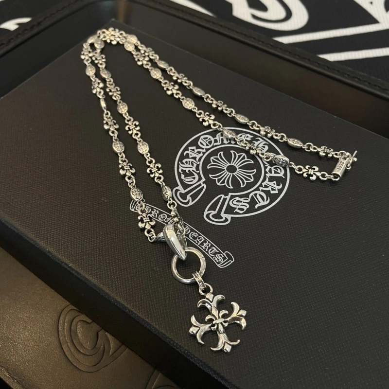 ModernLook Chrxmx Hxxrts Necklaces 298707
