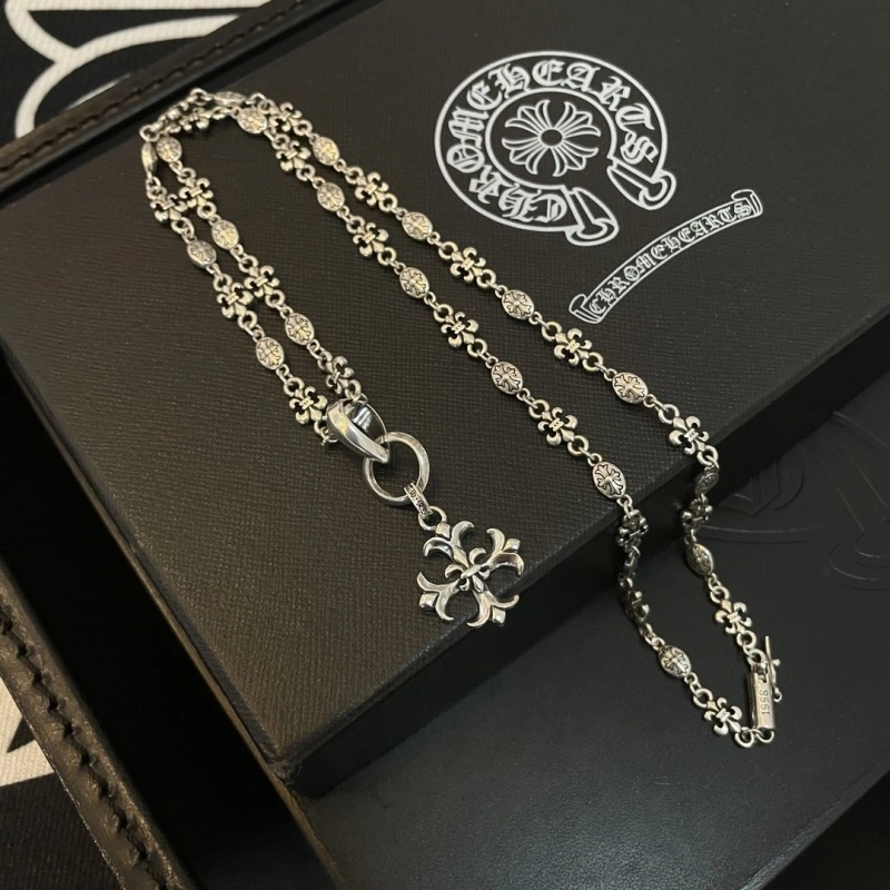 ModernLook Chrxmx Hxxrts Necklaces 298707