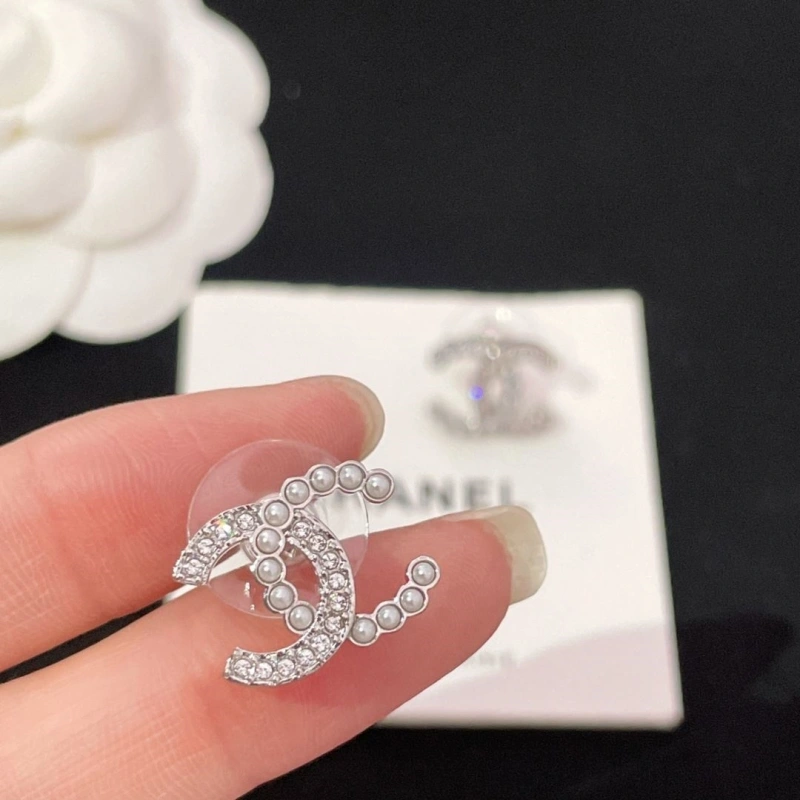Soft Chxnxl Earrings 290185