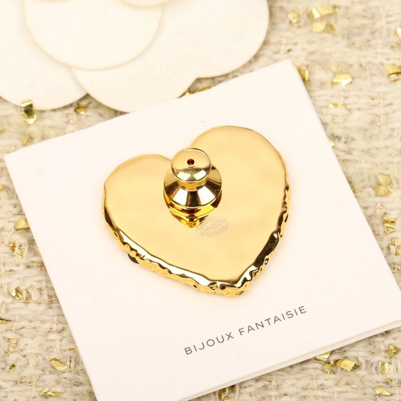 Chxnxl Brooches Compact 290576
