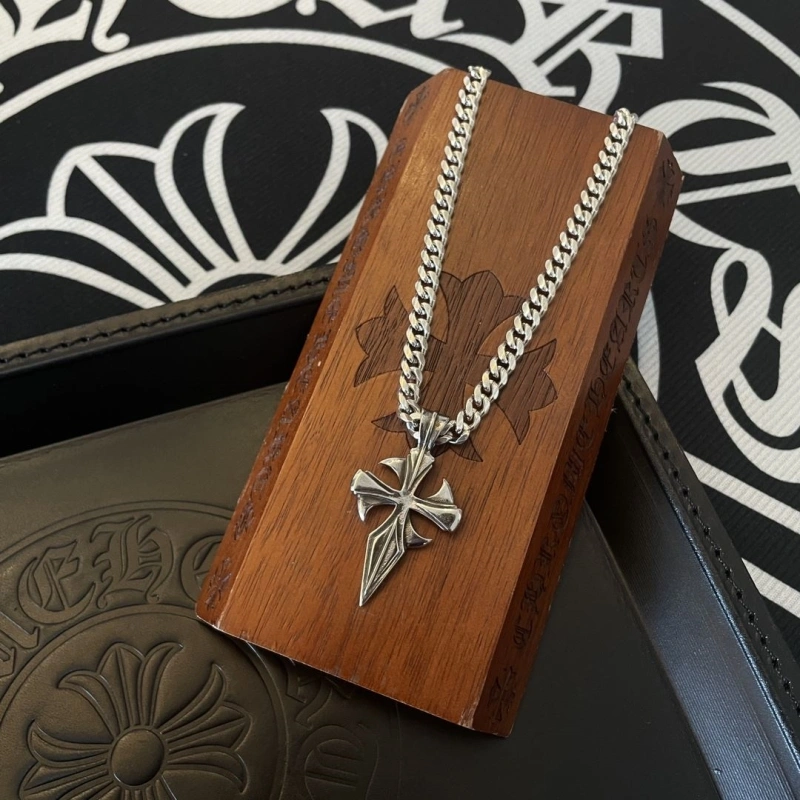 Sophisticated Chrxmx Hxxrts Necklaces 298678