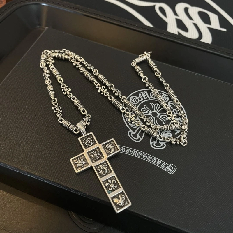 Flexible Chrxmx Hxxrts Necklaces 298675