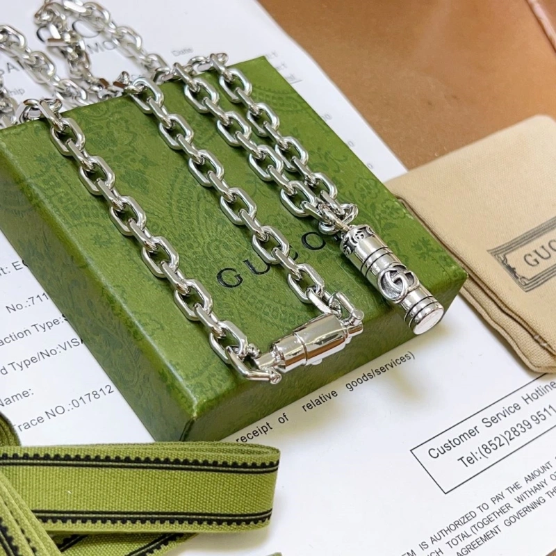 Versatile Gxccx Necklaces 303736