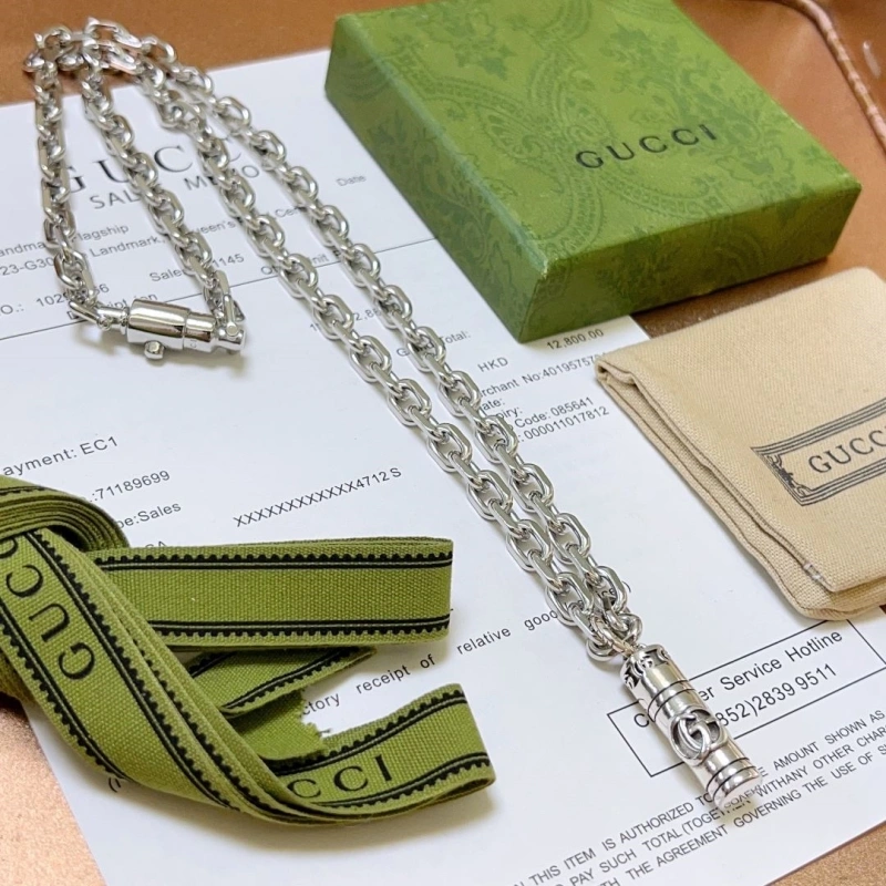Versatile Gxccx Necklaces 303736
