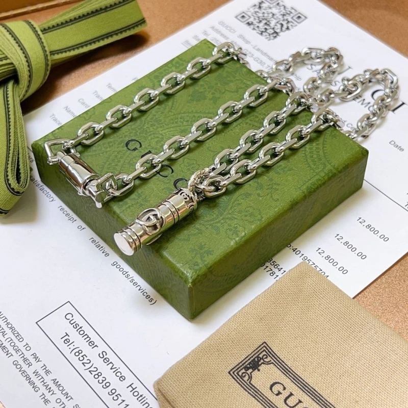 Versatile Gxccx Necklaces 303736