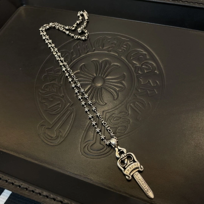 Breathable Chrxmx Hxxrts Necklaces 298696