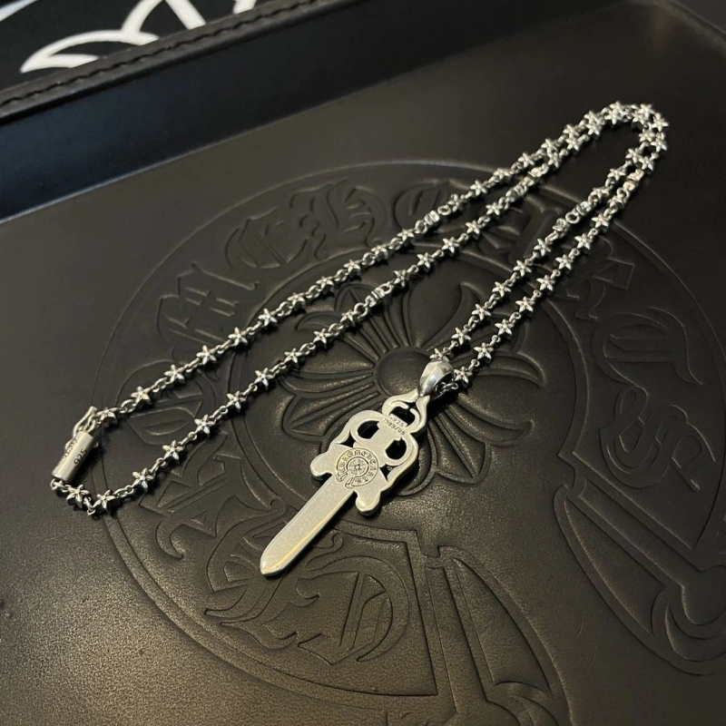 Breathable Chrxmx Hxxrts Necklaces 298696