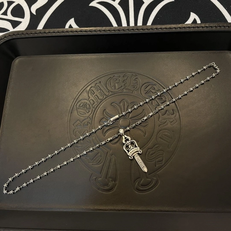 Breathable Chrxmx Hxxrts Necklaces 298696