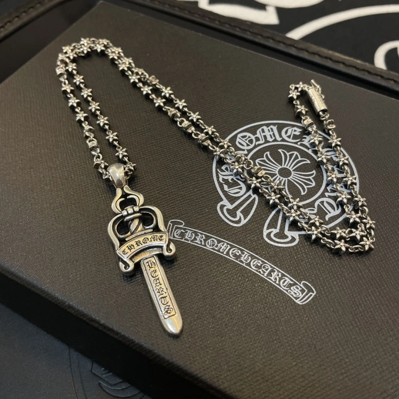Breathable Chrxmx Hxxrts Necklaces 298696