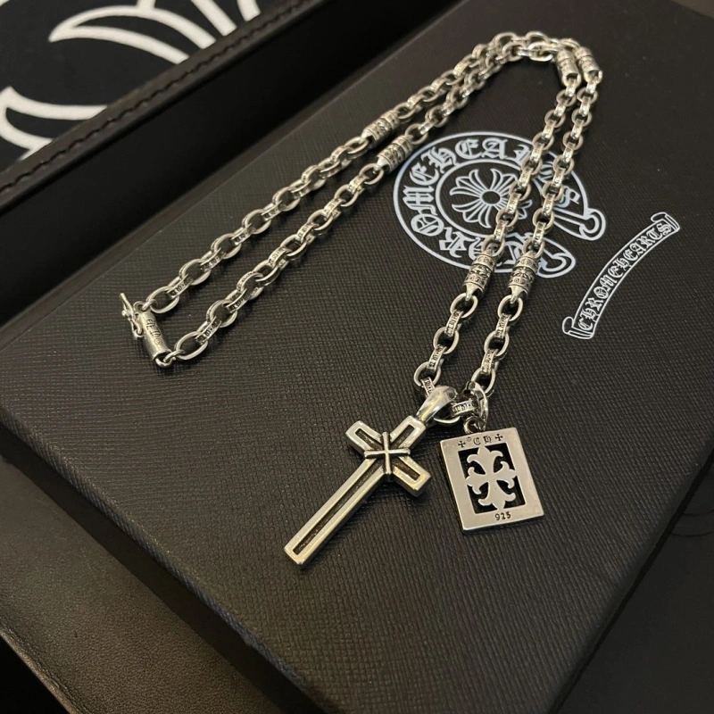 Stylish Chrxmx Hxxrts Necklaces 298685