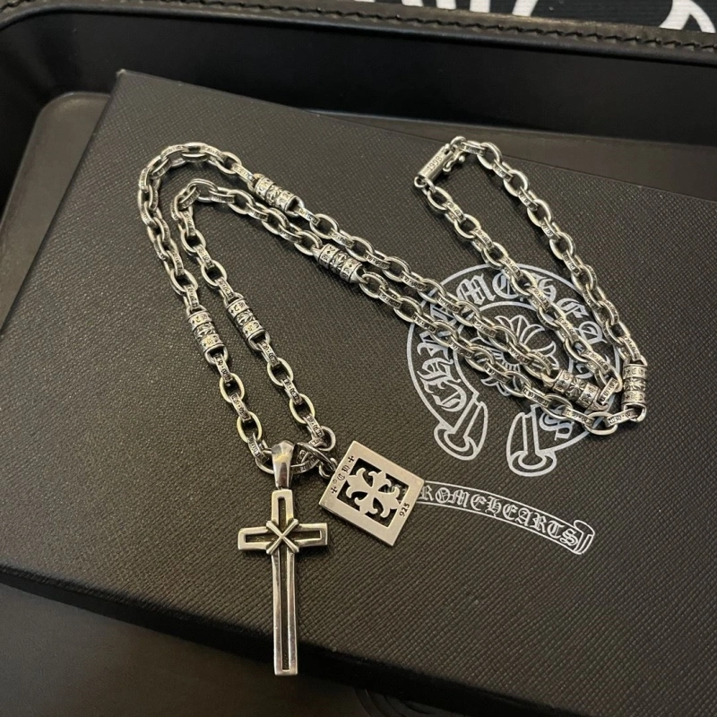 Stylish Chrxmx Hxxrts Necklaces 298685