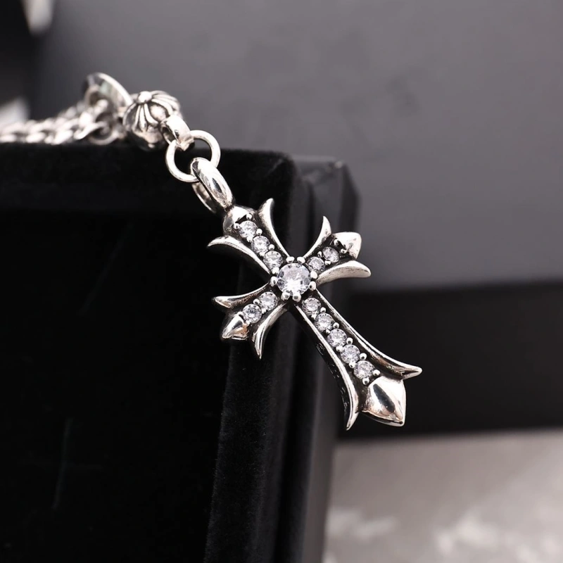 Classic Chrxmx Hxxrts Necklaces 298684
