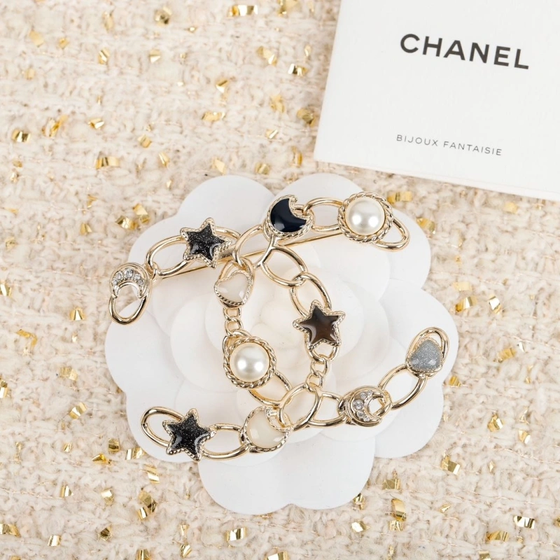 EasyMatch Chxnxl Brooches 290594