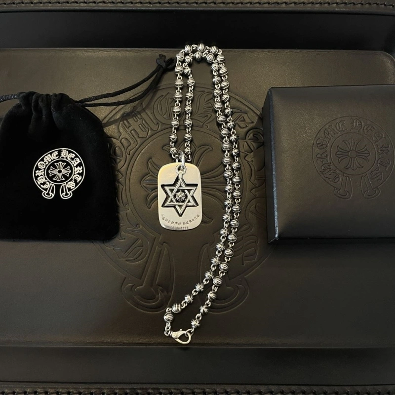 Comfortable Chrxmx Hxxrts Necklaces 298686