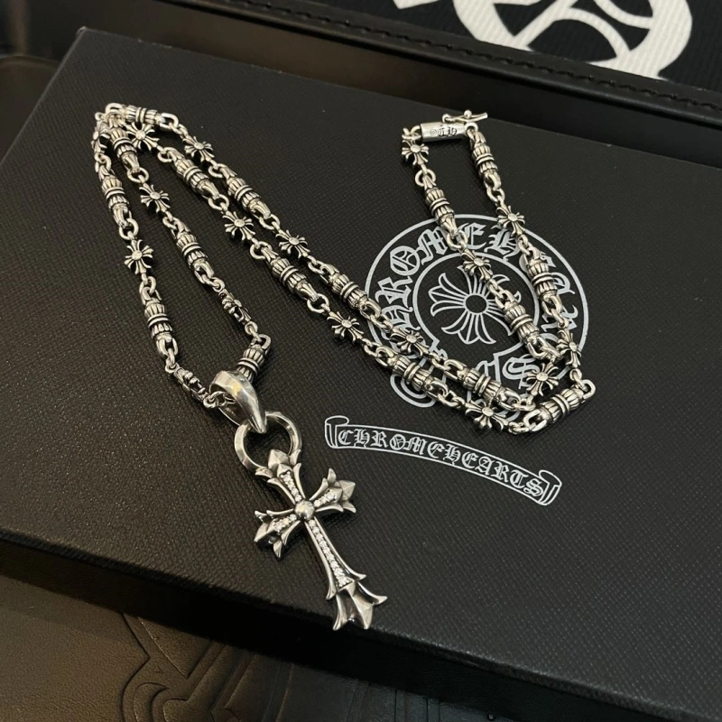 UrbanStyle Chrxmx Hxxrts Necklaces 298671