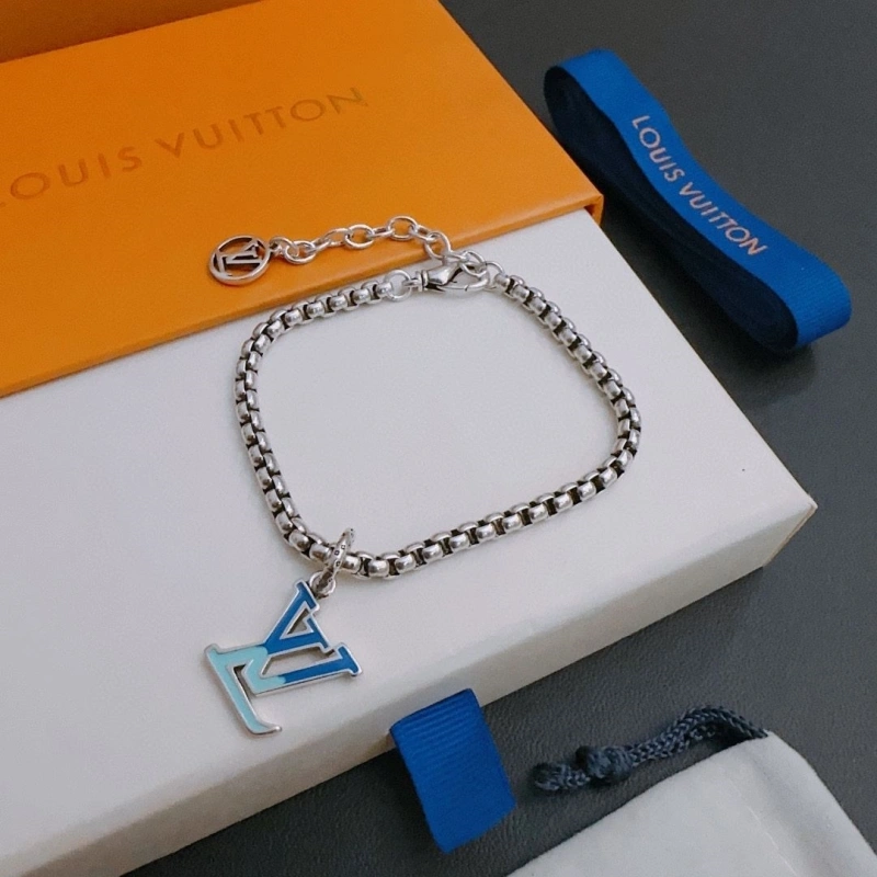 Durable LX Necklaces 309891