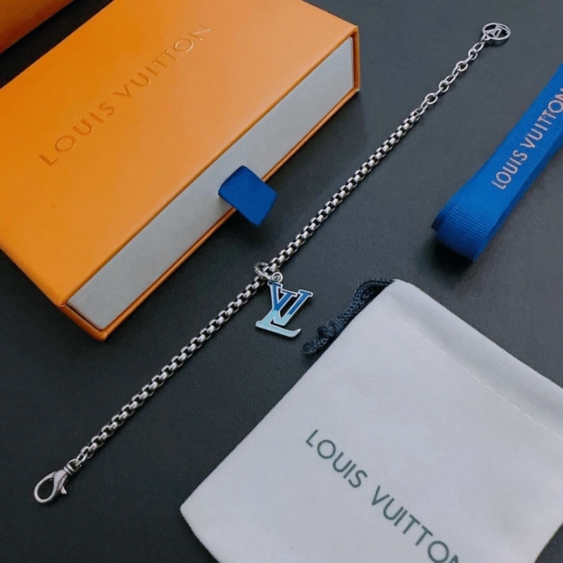 Durable LX Necklaces 309891