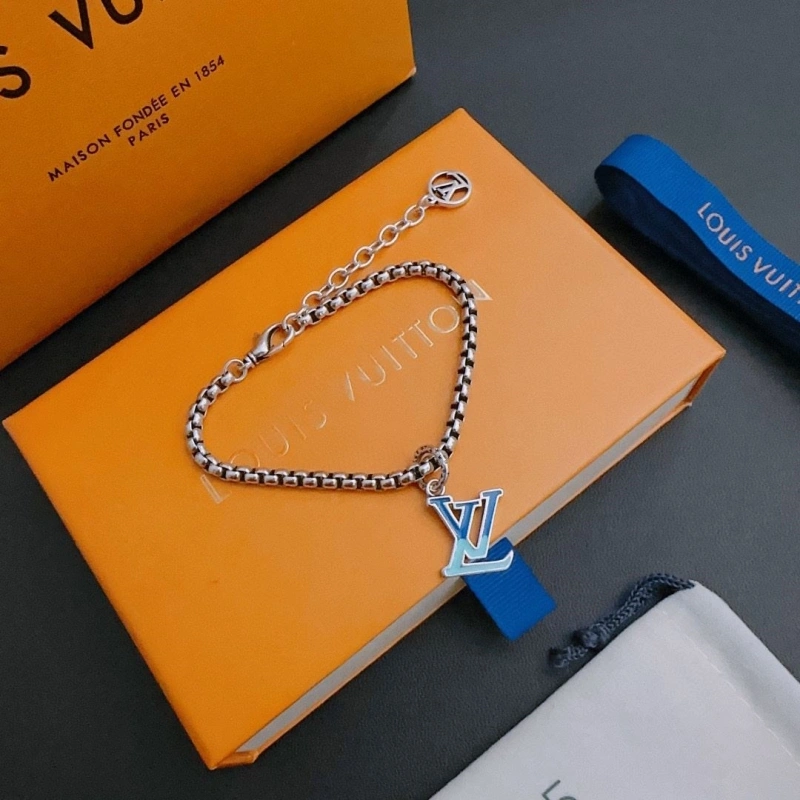 Durable LX Necklaces 309891