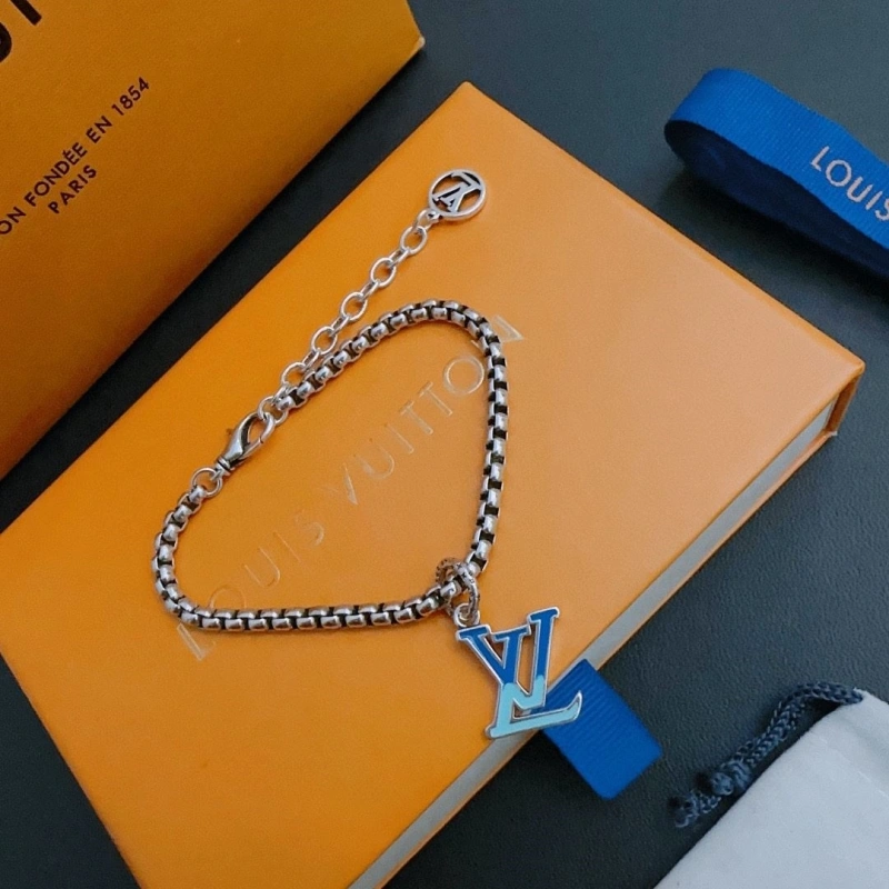 Durable LX Necklaces 309891