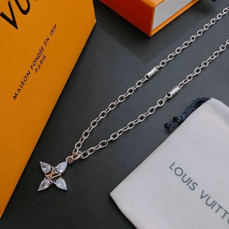 Popular LX Necklaces 309986