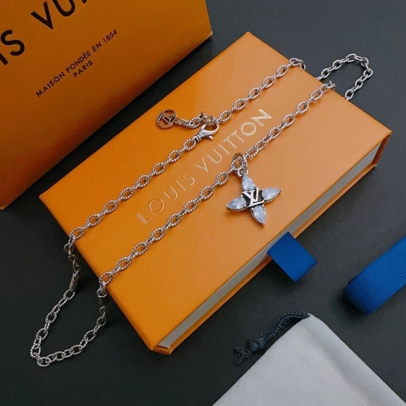Popular LX Necklaces 309986