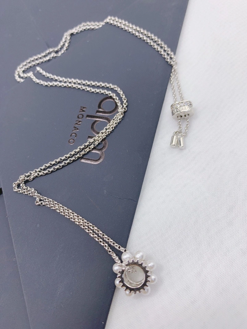 Vibrant Axm Necklaces 281835