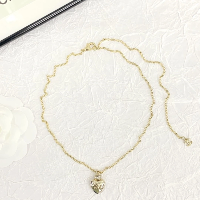 Resilient Chxnxl Necklaces 289667