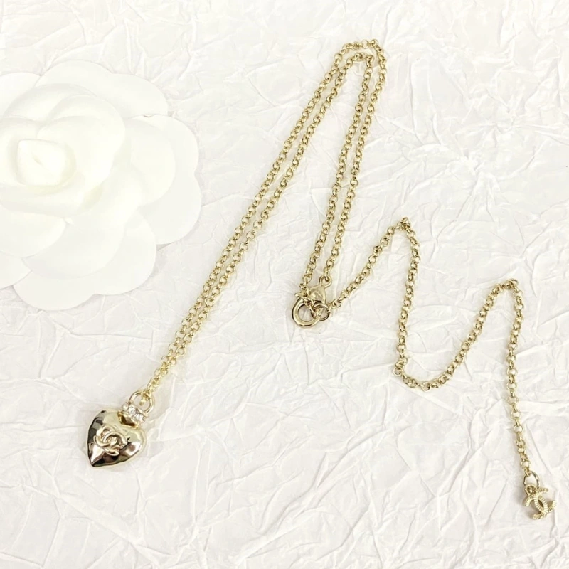 Resilient Chxnxl Necklaces 289667
