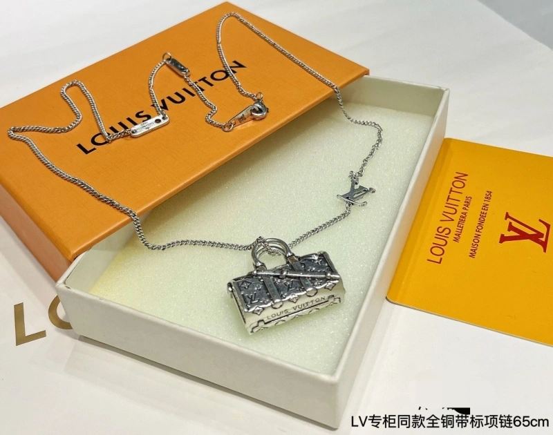 Classic LX Necklaces 309886