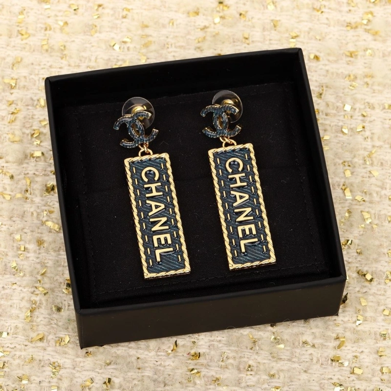 Resilient Chxnxl Earrings 290163