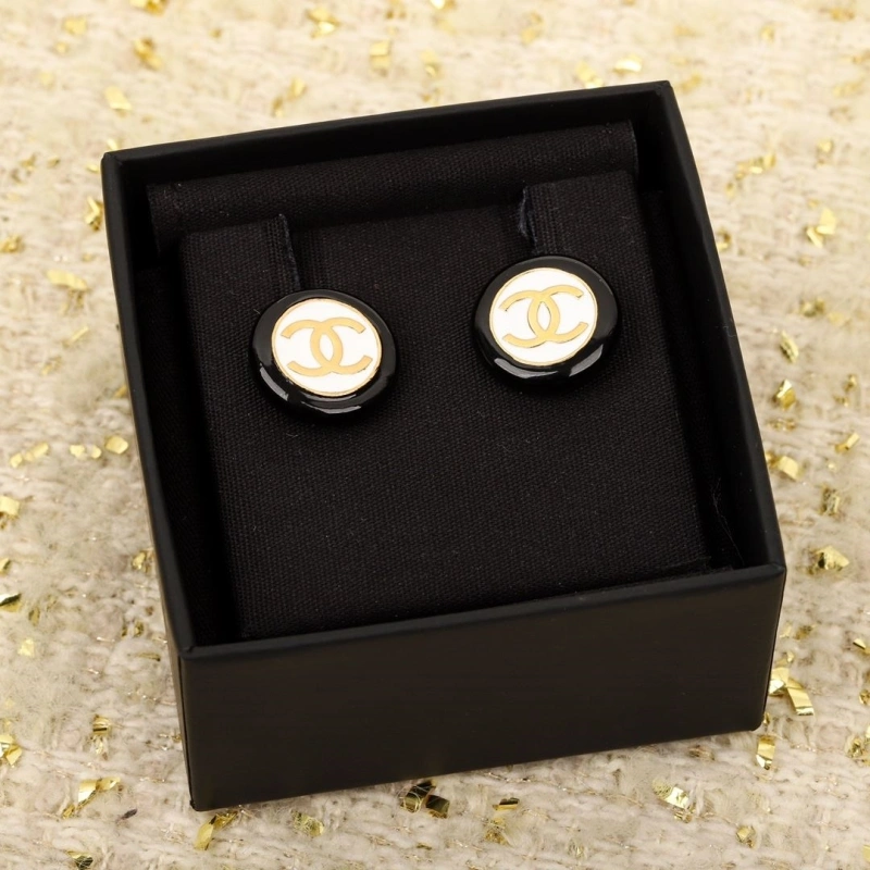 Cozy Chxnxl Earrings 290157
