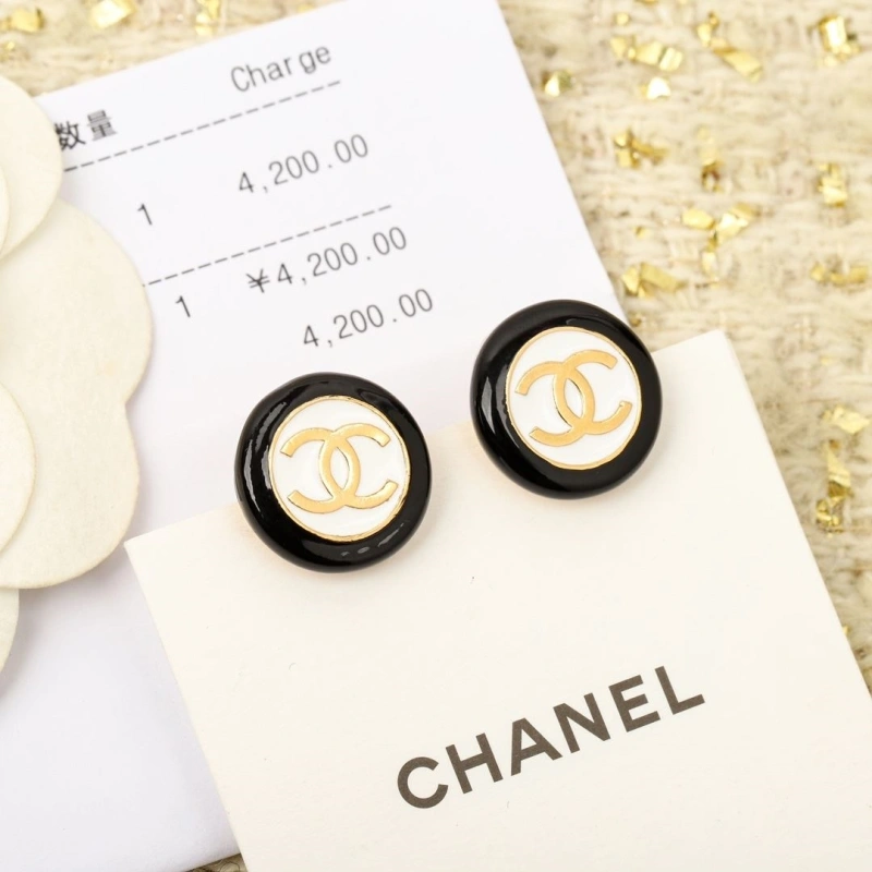 Cozy Chxnxl Earrings 290157