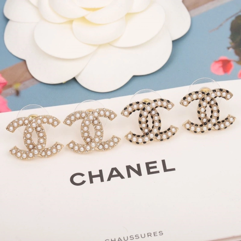 Soft Chxnxl Earrings 290158