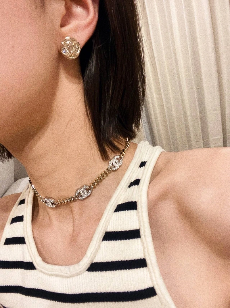 HighQuality Chxnxl Earrings 290156