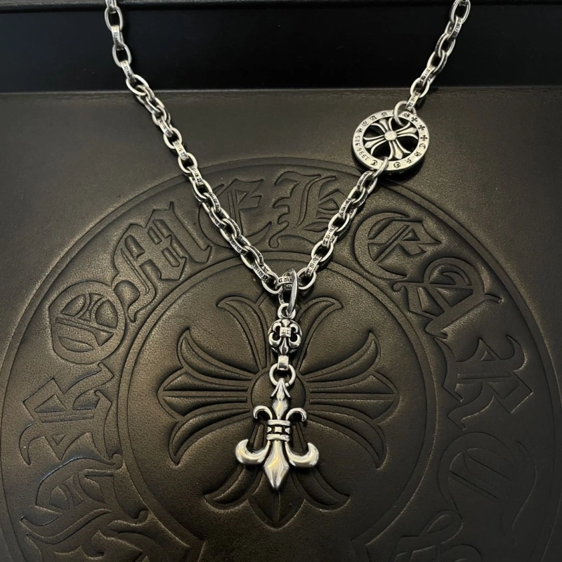 EasyMatch Chrxmx Hxxrts Necklaces 298662