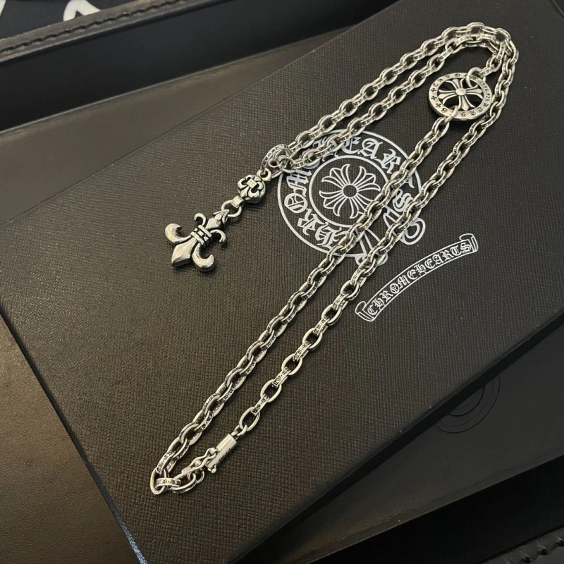 EasyMatch Chrxmx Hxxrts Necklaces 298662