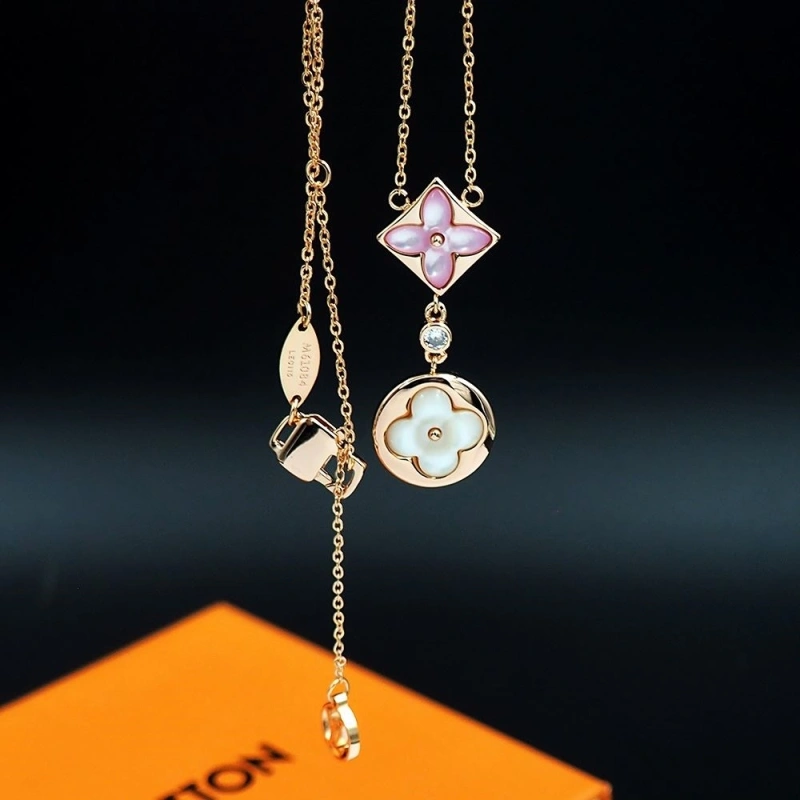 Durable LX Necklaces 309881