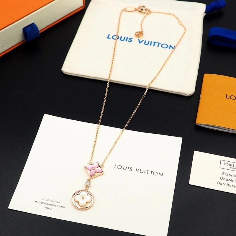 Durable LX Necklaces 309881
