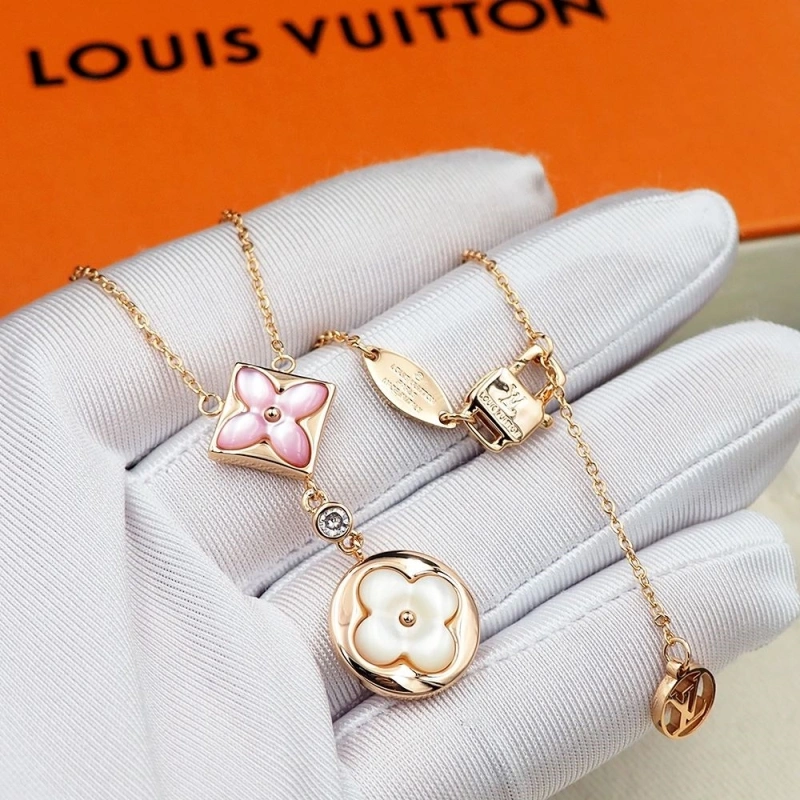 Durable LX Necklaces 309881
