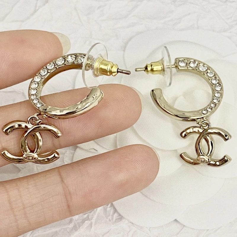 Chxnxl Earrings EyeCatching 290154