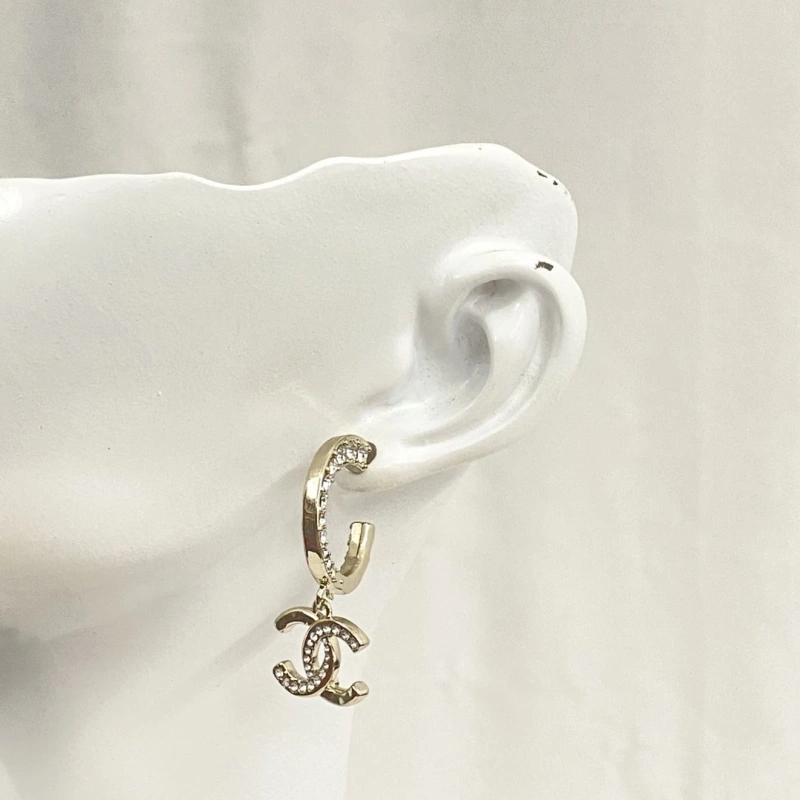 Chxnxl Earrings EyeCatching 290154